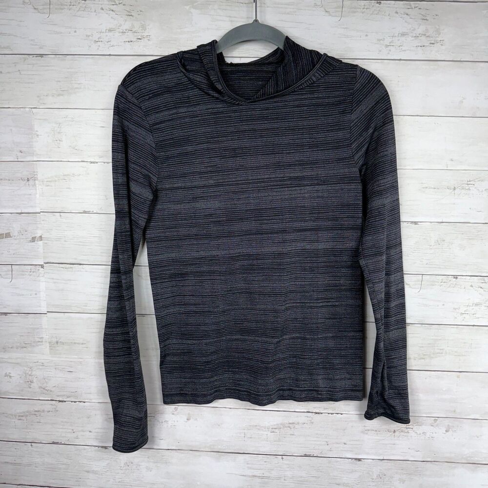 Fabletics Gray Seamless Fitted Hoodie